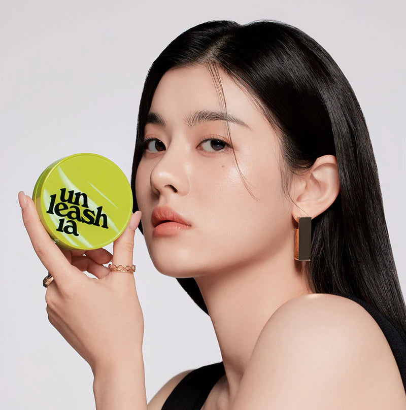 Satin Wear Healthy-Green Cushion