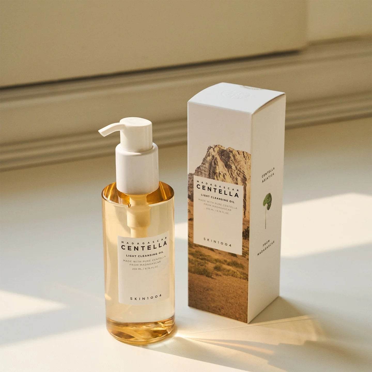 Madagascar Centella Light Cleansing Oil - K-beauty glow