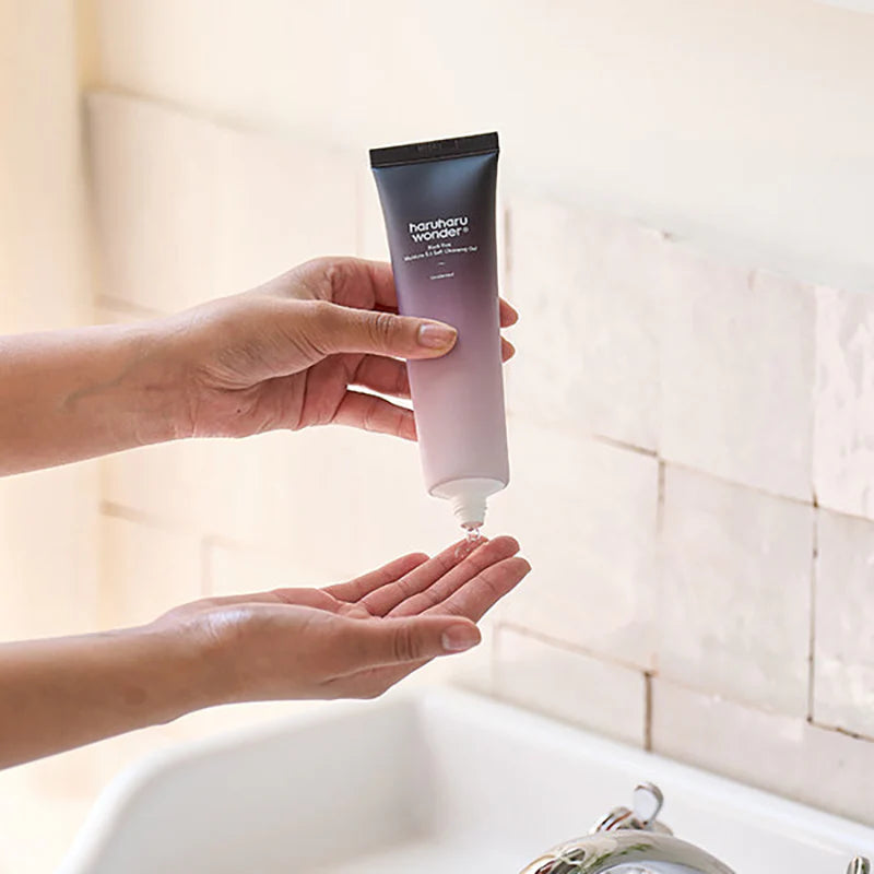 Black Rice Moisture 5.5 Soft Cleansing Gel